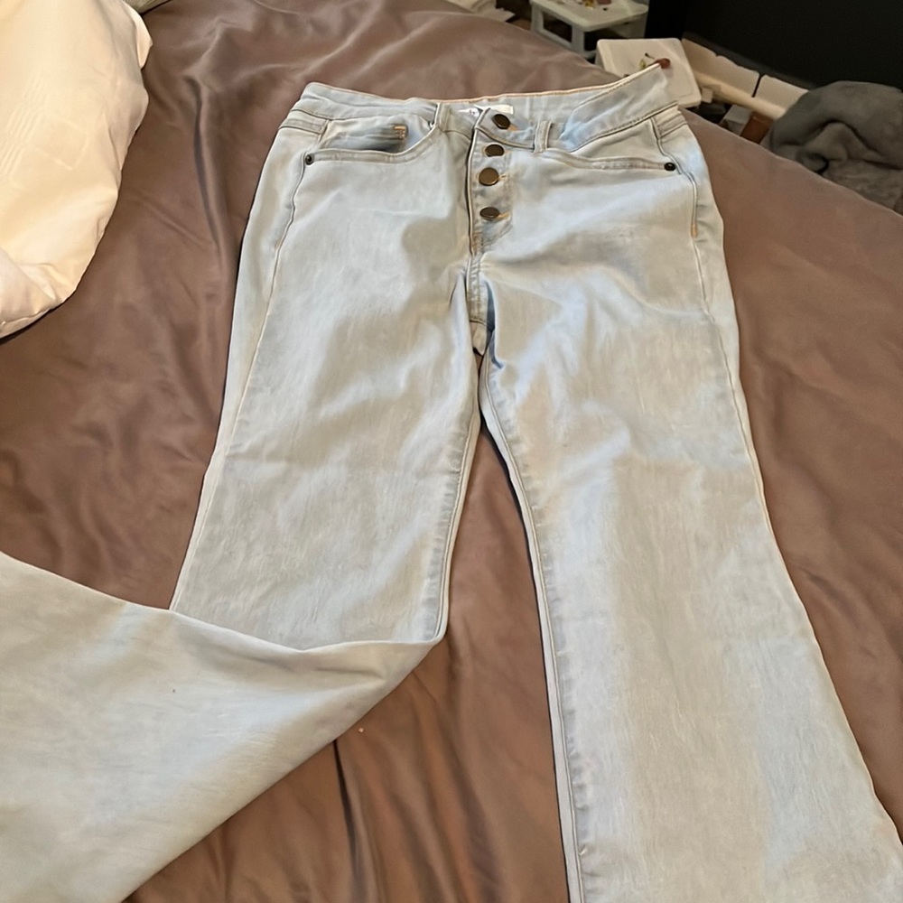 Bellbottom pants